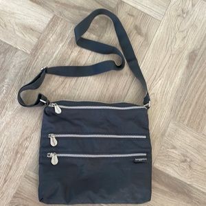 Baggalini 3 + 1 zipper pouch adjustable strap bag